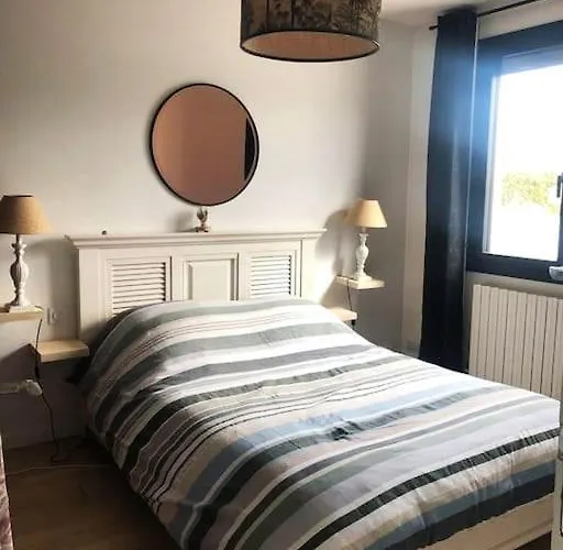 Maison Avec Piscine 3 Etoiles Proche De La