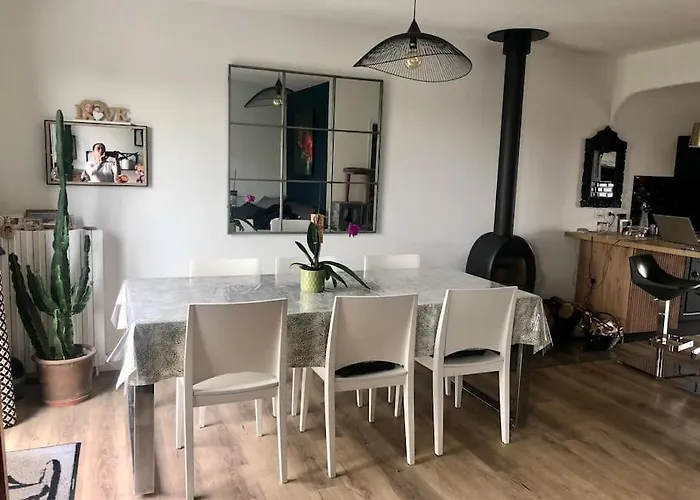 Дом отдыха Maison Avec Piscine 3 Etoiles Proche De La *