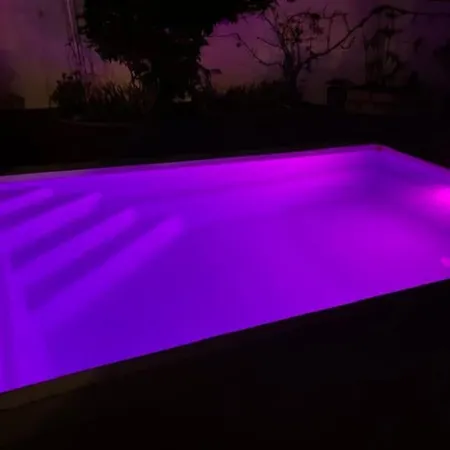 Piscine Privee - La Chaume - A Velo - Maison 6 Personnes Feriehus