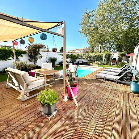 Dom wakacyjny Maison 3 Etoiles Avec Ventilateurs Plafond Et Piscine, Proche De La Plage *