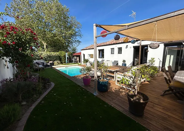 펜션 Maison Avec Piscine 3 Etoiles Proche De La *